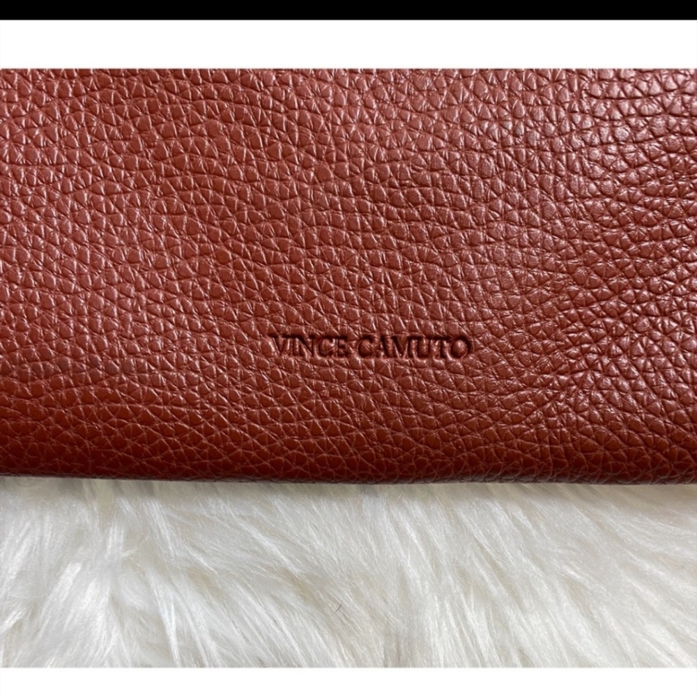 VINCE CAMUTO BROWN BAG - Picture 2 of 4